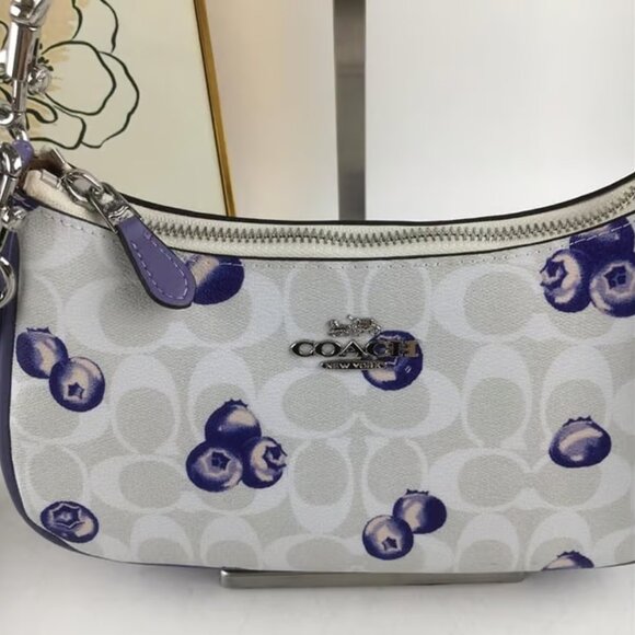 NWT Coach Teri Shoulder Bag In Signature Canvas With Blueberry Print - Picture 7 of 8